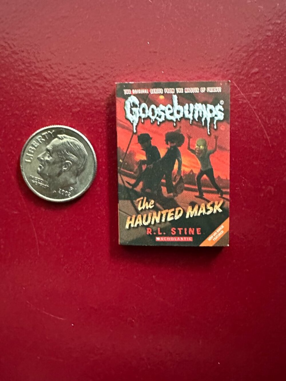 Mini Brands: Goosebumps The Haunted Mask.